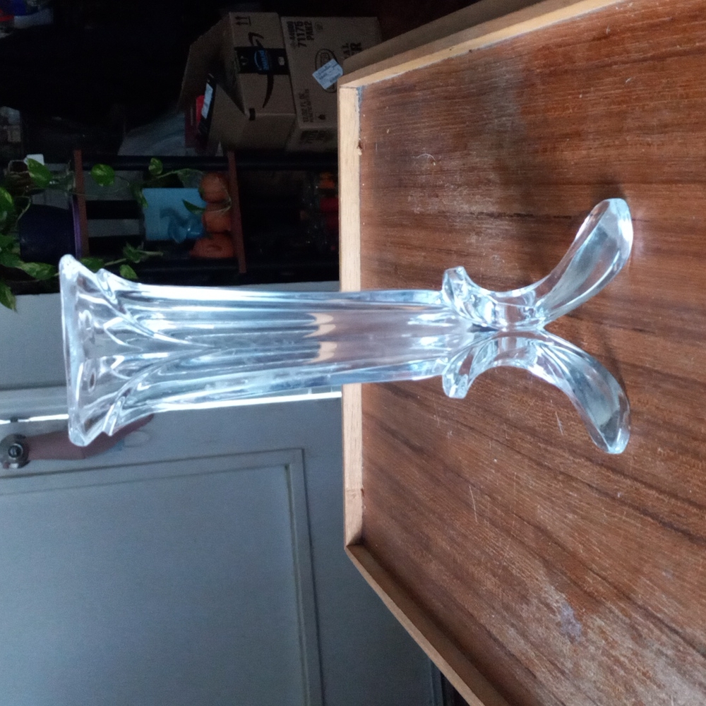 Mary Gregory clear glass bud vase.